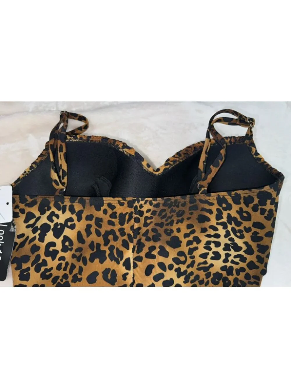 NWT MIRACLESUIT Women’s Size 14 Leopard Print One Piece Swimsuit Slimming Slim